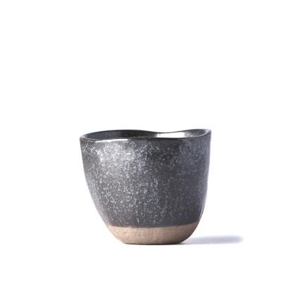 Hrnek TEA CUP 180 ml, s nepravidelným okrajem , hnědá, MIJ