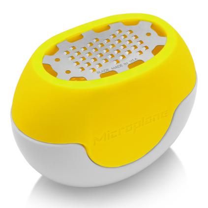 Struhadlo na citrusy FLEXI ZESTI 7 cm, žlutá, silikon, Microplane