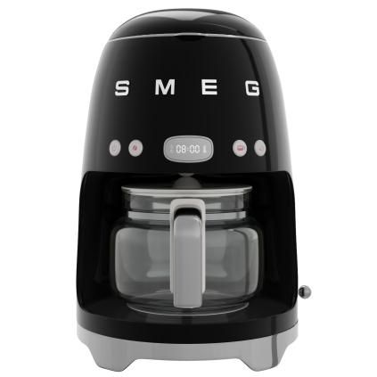 SMEG KAVOVAR NA PREKAPAVANOU KAVU CERNA STUDIO 04