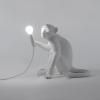 Stolní lampa MONKEY SITTING 32 cm, bílá, Seletti
