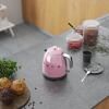 SMEG KONVICE MINI PASTELOVA RUZOVA SCENA 03